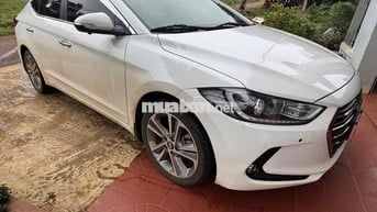 Hyundai Elantra 2018 2.0 AT 82000 km