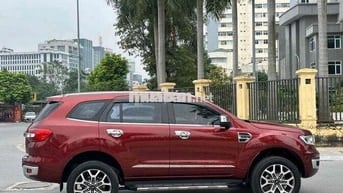 Ford Everest 2020 Titanium 2.0L AT 4x2 - 120000km