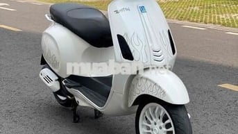Cần bán xe Vespa Sprint Mix Style justin Bieber