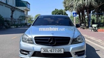 E cần bán Mercedes C200 Edition sx 2013 máy 1.8