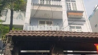 Cho thuê nhà 1 trệt 3 lầu dt 7×18 có 5pn,6wc. Hẻm xe tải cho làm chdv