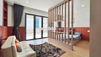 CHO THUÊ CĂN HỘ BAN CÔNG CAO CẤP NGAY CHỢ TÂN ĐỊNH MỚI TOANH GIÁ RẺ