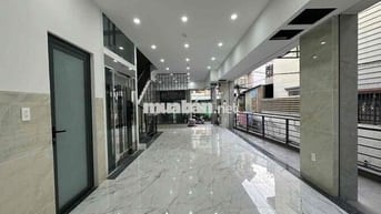 Cho Thuê MBKD Góc 2 Mặt Tiền Rộng 60m2 Ngay Phạm Văn Chiêu