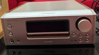 Âm ly BOSS PLS 1610 đang sử dụng do nâng đời cần bán,