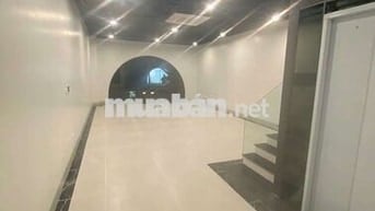 Cho thuê shophouse 5 tầng diện tích 500 m giá 35 triệu Vinhomes GL