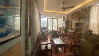 Q.8 / Đường trước nhà 10m / 4m x 15m / 8.x TỶ / 3 TẦNG / MTKD