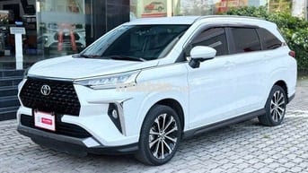 Toyota Veloz Cross CVT Top 2024 50.000 km