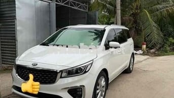 Kia Sedona 2020 2.2 DAT Deluxe - 300000 km