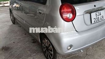 Cần bán con xe gia đình đang sử dụng. Máy hoạt độn