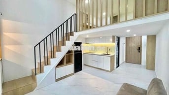 Căn Hộ Gác Thang Máy Hầm Xe Luxury Gác Cao 1m8 Ngay Toà Nhà Viettell