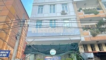 Tòa nhà Góc 2 mặt tiền Tân Định quận 1 cho thuê