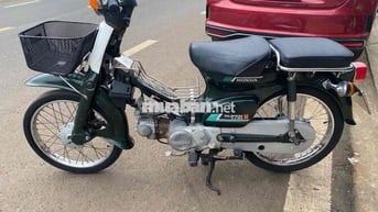 Honda Super Cub 50 Xanh lá cây