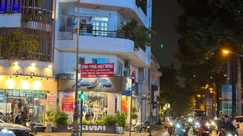 Cho thuê mặt bằng 2 mặt tiền góc NKKN- ĐBP quận 3