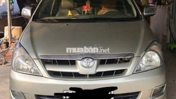 Toyota Innova 2006 G - 450000 km