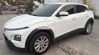 VinFast VF6 2024 S - 14000 km