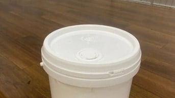 TUYỂN DỤNG LĐPT LÀM MÁY ÉP NHỰA