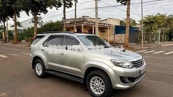 Toyota Fortuner 2014 2.5G 4x2 - 160000 km