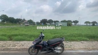 Bán Gấp Đất Lai Uyên Bàu Bàng 300m2 giá 450tr.Xây trọ cho thuê được