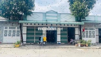 Bán trọ giá rẻ 300m2 1Tỷ090 ngay Chợ Mỹ phước -Bến Cát đang cho thuê