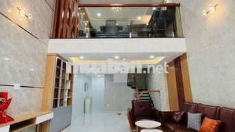 NHÀ ĐẸP XE HƠI VÔ NHÀ, GẦN NGÃ TƯ GA, FULL NỘI THẤT CAO CẤP.