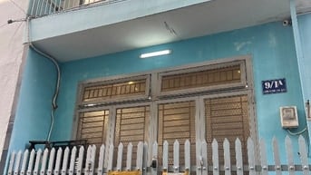 Cho thuê chính chủ nguyên căn 4x12 gần sân bay TSN