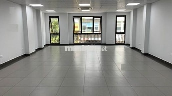 VĂN PHÒNG GIÁ RẺ, DT 60M2 - 100M2 ĐƯỜNG LÊ TRUNG NGHĨA, KHU K300, TB
