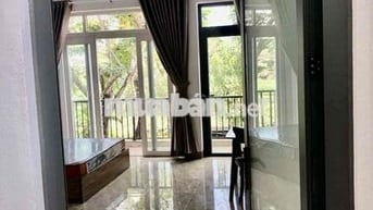 Căn hộ view ban công view cực đẹp.an ninh siêu tốt