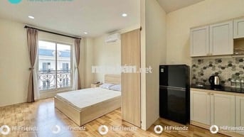 CHDV CAO CẤP 1PN BAN CÔNG GẦN GIGAMALL