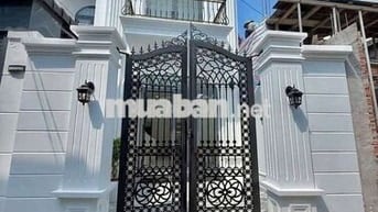 Bán căn nhà Tân Cổ Điển. Cách Lê Văn Nghề 50m.Cách Quãng trường  1km