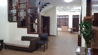 CC cho thuê nhà 5 tầng 100m2 kv Đình Thôn, tiện làm KD, VP.