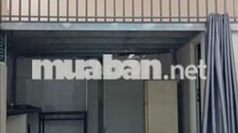 Nhà sát mặt dường Lê Đình Cẩn, cách mặt đường chợ 5 mét, 1 trệt+1 lững