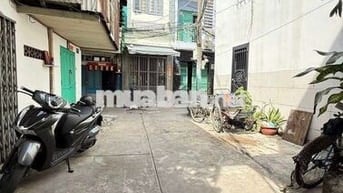 TRUNG TÂM Q. 11 - NHÀ MỚI Ở LIỀN - 3 TẦNG - 2PN - 3WC - 2.2 TỶ TL