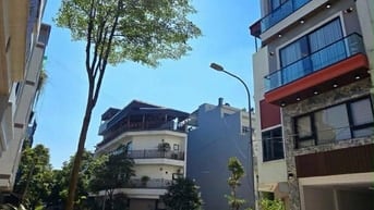 Hàng kín - Anh Hải nhờ bán nhà 36m x 7T, thang máy, 20m ô tô tránh