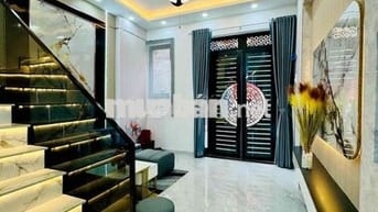 hẻm 1/ , cách HXH 10m , nhà mới xây 3 tầng 3 pn đẹp sang xịn