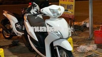 Honda Vision màu Trắng