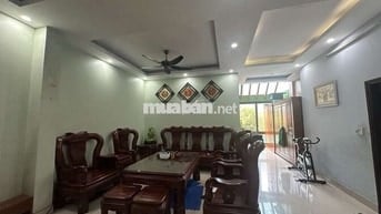 BÁN GẤP CĂN NHÀ MẶT PHỐ 3 TẦNG - VỊ TRÍ ĐẮC

ĐỊA KINH DOANH CỰC ĐỈNH