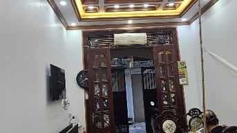 BÁN NHÀ SÀI ĐỒNG PHÂN LÔ CÁN BỘ Ô TÔ VÀO NHÀ 