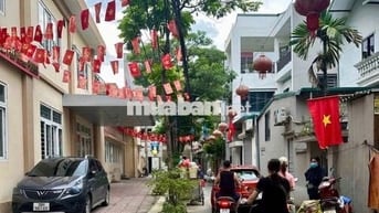 Bán nhà ngay Galaxy Vạn Phúc - Ô tô đỗ 20m - Full nội thất