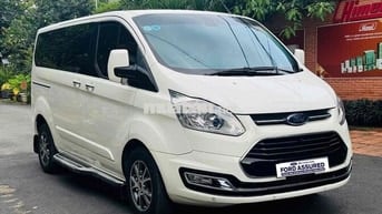 Ford Tourneo 2019 Titanium - trả trước 350tr