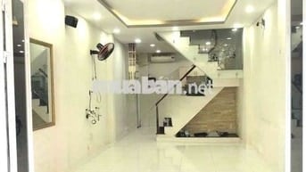 Cho thuê nhà hẻm xe tải Trần Hưng Đạo Q1, 4m x 15, 2 tầng 16tr