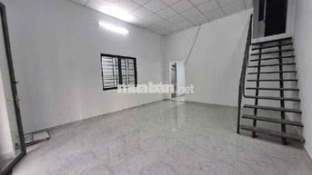 Bán Gấp Nhà 2,5 t 80m  có sổ đầy đủ , xe hơi vào tận nhà