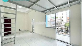 PHÒNG GÁC RỘNG SIÊU THOÁNG - GẦN CẦU VƯỢT HOÀNG HOA THÁM