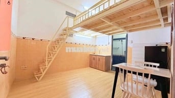 Phòng gác cao rộng thoáng mới giá rẻ Quận 10