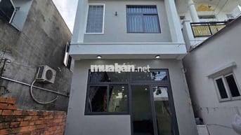 Nhà mới tinh 1 trệt 1 lầu, có 3pn, 3wc gần CV phần mềm Quang Trung