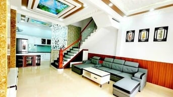 Bán nhà Hẻm Lớn Nguyễn Đình Chiểu, Phường 3, Quận 3, 40m2 , 2 tỷ 650tr