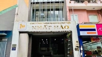 CHO THUÊ TÒA HẦM 5 TẦNG KHU TÂN ĐỊNH Q1