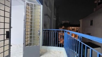 SIÊU RẺ TT Q10 HOÀ HẢO-HẺM XE HƠI THÔNG 2 ĐẦU-3PN-BAN CÔNG-NHỈNH HƠN Ỷ