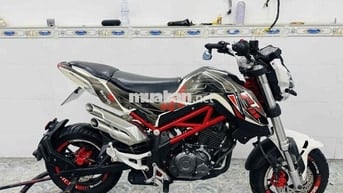 Benelli TNT125 Trắng Đỏ Đen