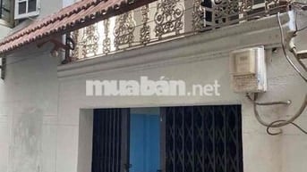 nguyên  căn 1 trệt 1 lầu,2 phòng ngủ,1 toilet