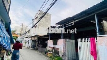 Bán gấp nhà C4 sát Mặt tiền đường số 4. DT 79.8m2, SHR,gần tuyến Metro